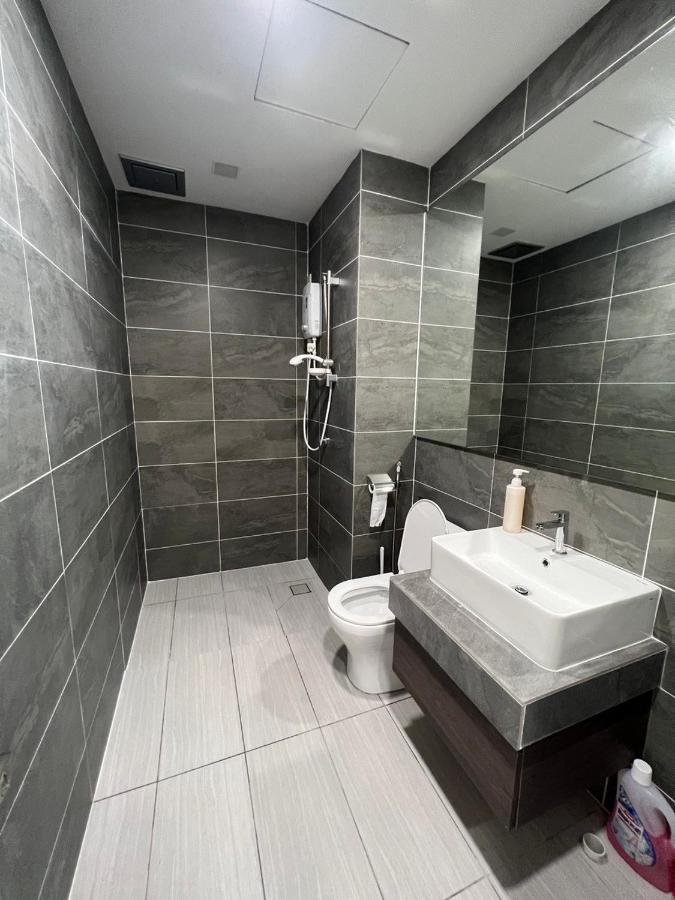 Free Parking # 2 Bed Family Bellsuite - Sepang Klia Kota Warisan ภายนอก รูปภาพ