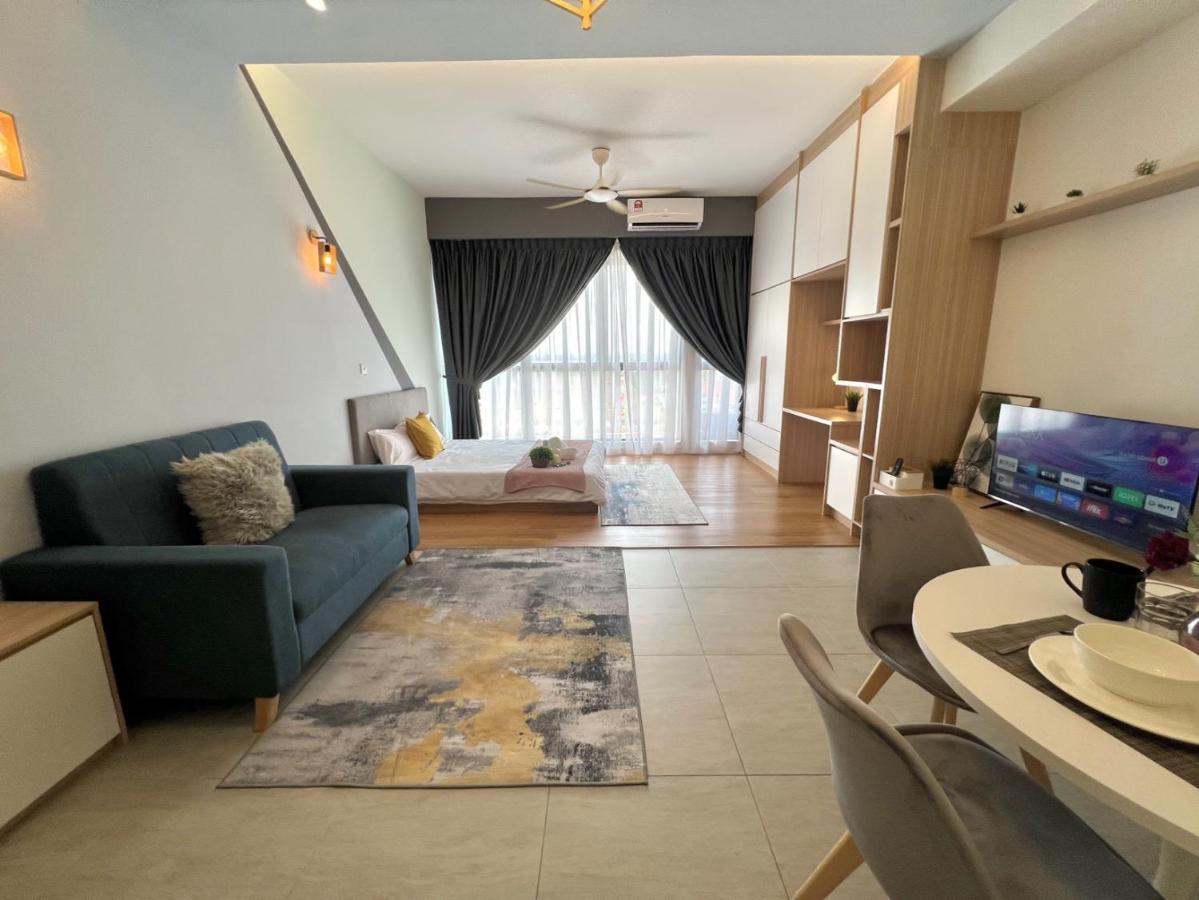 Free Parking # 2 Bed Family Bellsuite - Sepang Klia Kota Warisan ภายนอก รูปภาพ