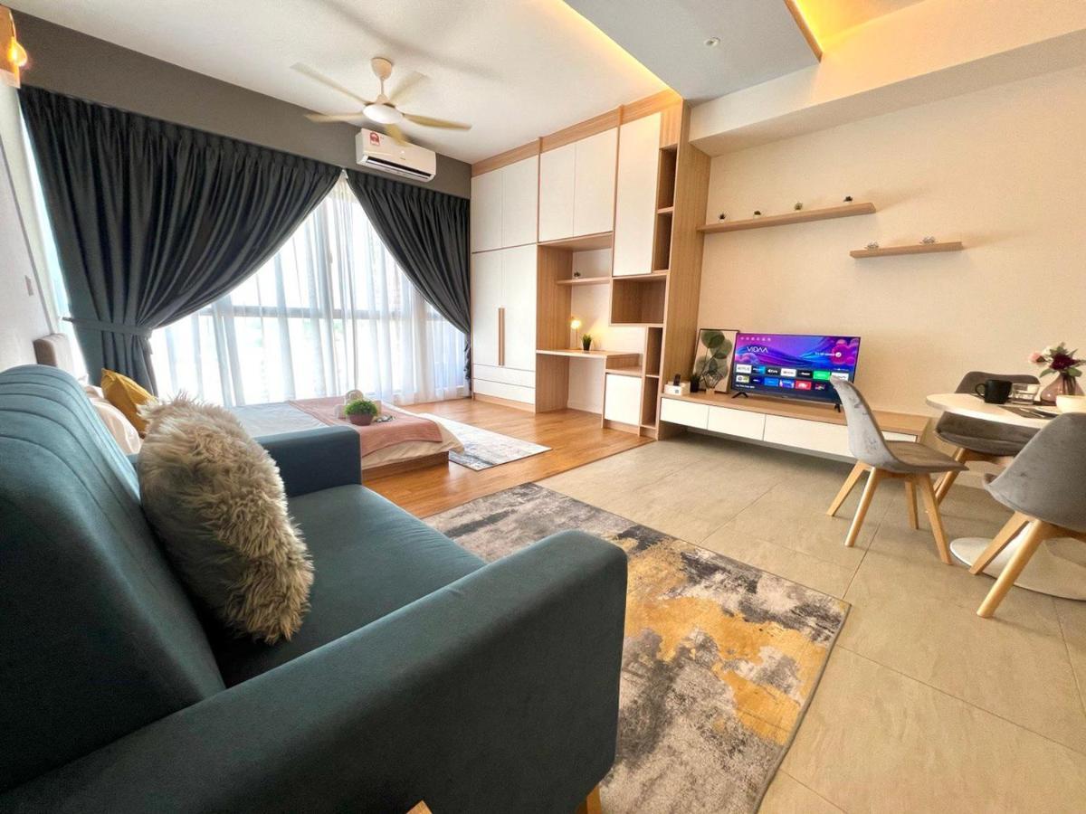 Free Parking # 2 Bed Family Bellsuite - Sepang Klia Kota Warisan ภายนอก รูปภาพ