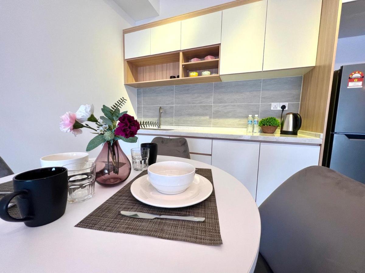 Free Parking # 2 Bed Family Bellsuite - Sepang Klia Kota Warisan ภายนอก รูปภาพ