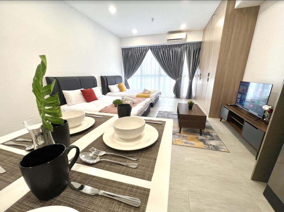 Free Parking # 2 Bed Family Bellsuite - Sepang Klia Kota Warisan ภายนอก รูปภาพ
